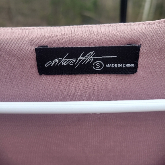 On Twelfth Metallic Blouse - Picture 5 of 5